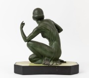 SCOLISSE Art Deco bronze statue of a kneeling woman on green and black onyx plinth, circa 1920s, signed "Scolisse", 38cm high, 39cm wide - 2