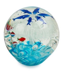 A spherical Murano glass aquarium sculpture, late 20th century, 16cm high