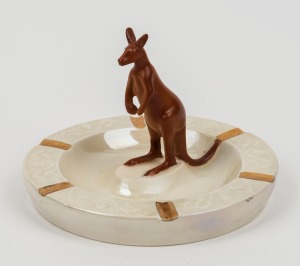 WEMBLEY WARE "BOOMER" kangaroo ashtray, ​​​​​​​13cm high