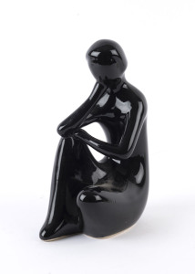 ELLIS (attributed) "The Thinker" pottery statue with black glaze, 17cm high