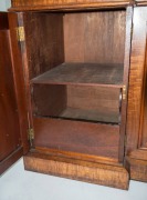 GEORGE THWAITES & SON of Melbourne, stunning Colonial sideboard, made from selected choice cuts of fiddleback blackwood, veneered onto Australian cedar, circa 1855. - 6