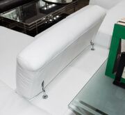 NATUZZI&nbsp;Italian white leather settee with return and adjustable headrests, 87cm high, 278cm across the arms, 170cm deep with return - 4