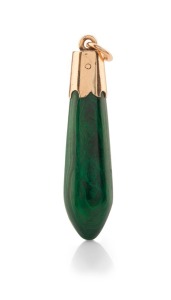 An antique malachite drop pendant mounted in rose gold, 19th century, 4.2cm high