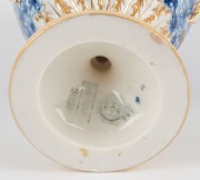 ROYAL WORCESTER antique English blue floral lidded urn with Art Nouveau gilt decorated highlights and hand-painted floral spray, 19th century, factory mark to base, 25cm high - 3