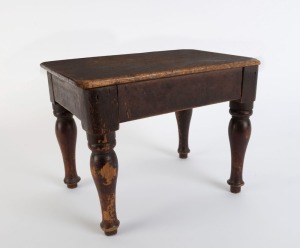 An antique Colonial Australian cedar and kauri pine occasional table, 19th century, 25cm high, 33cm wide, 23cm deep