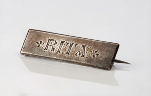 CARL SIMMAT Australian silver brooch, engraved "RITA", 19th century, stamped "SIMMAT, St. SILVER", ​​​​​​​3.5cm wide
