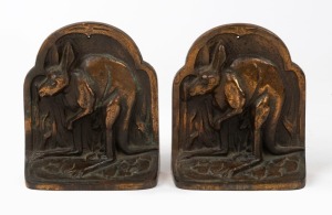 Kangaroo pair of cast bronze bookends, early 20th century, ​​​​​​​13cm high