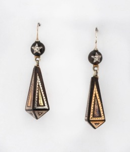 A pair of antique plique drop earrings with star decoration, 19th century, 3.5cm high