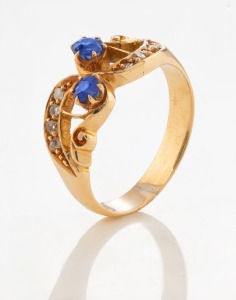 WILLIAM DRUMMOND antique yellow gold ring, set with two blue sapphires and assorted diamonds, late 19th century, ​​​​​​​4.5 grams