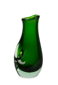 FULVIO BIANCONI Forato green Murano glass vase, 23cm high