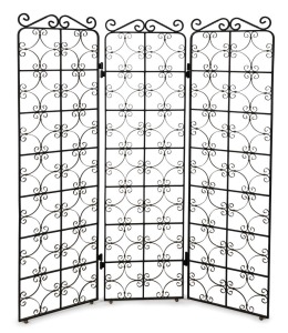 A vintage French three-fold wrought iron screen, mid 20th century, 168cm high, 150cm wide