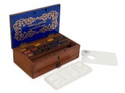 WINSOR & NEWTON artist's antique watercolour paint set in original mahogany box with porcelain pallet and paint washers, 19th century, ​​​​​​​6.5cm high, 20cm wide, 12cm deep