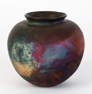 ARTIST UNKNOWN studio pottery vase with unusual iridescent glaze, incised signature (illegible), 12cm high