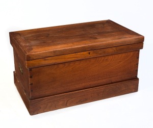 An Australian cedar blanket box with inset brass handles, 19th century, 45cm high, 89cm wide, 51cm deep