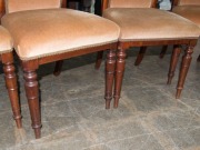 A set of four antique English mahogany spade back dining chairs with velvet upholstery, 19th century - 3