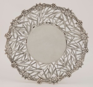 A Chinese export silver tazza with pierced bamboo decoration and floral border, 19th/20th century, stamped "STERLING", 3cm high, 23cm wide, 230 grams