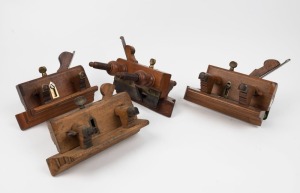 An assortment of beech and brass plough planes, including beech screw arm, Kimberly & Son, and Mathieson, (4 items), the largest 24cm long.
