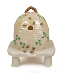 BELLEEK antique Irish porcelain beehive honey pot with lid, 19th century, black factory mark to base, 16cm high