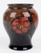 MOORCROFT flambe floral pattern English pottery vase, impressed "W. Moorcroft, Potters To H.M. The Queen, Made In England", 14.5cm high - 4