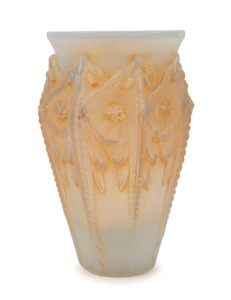 SABINO French Art Deco opalescent glass vase with stingray motif, engraved "Sabino, Paris", 21.5cm high