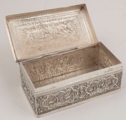 An antique Burmese silver box, 19th century, ​​​​​​​8cm high, 16cm wide, 498 grams - 7