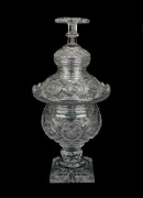 A fine Georgian English cut crystal lidded jar, early 19th century, 31cm high