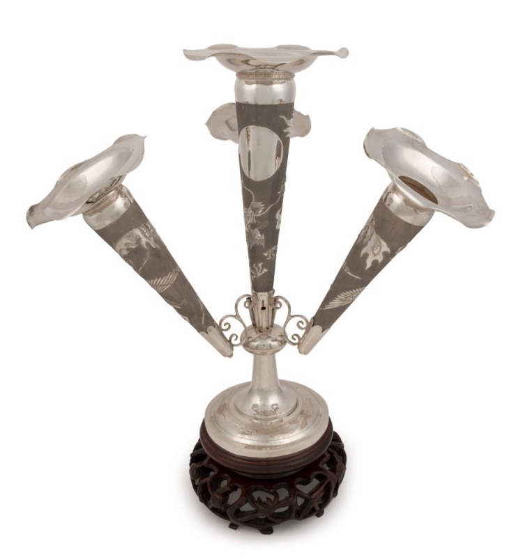 SUNG SHING antique Chinese export silver epergne with dragon decoration, mounted on a carved rosewood base, 19th century, stamped "S.S.", ​​​​​​​43cm high, 782 grams silver weight