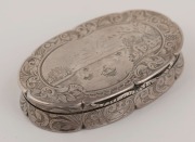 BLAYDON MAIN COLLIERY antique English sterling silver snuff box engraved "Presented To Mr. A. YOUNG Engineer By The Workman Of Blaydon Main Colliery As A Token Of Respect And Esteem, 31st Aug. 1858", made by Edward Smith of Birmingham, circa 1845, 8cm wid - 3