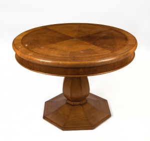 A French oak circular centre table, 20th century, 70cm high, 100cm diameter