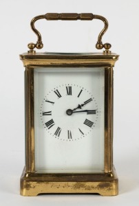 An antique French carriage clock with Roman numerals, 19th/20th century, 15cm high