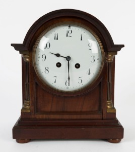 An antique French mantle clock in mahogany dome top case with gilt metal mounts, eight day time and strike movement with Arabic numerals, 19th/20th century, ​​​​​​​27cm high
