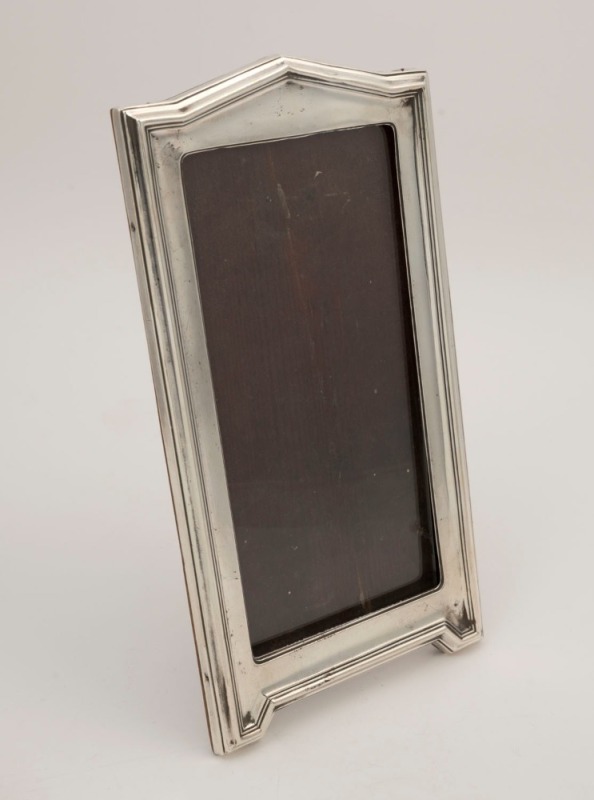 A sterling silver table picture frame by Deakin & Francis of Birmingham, circa 1913, ​​​​​​​25cm high