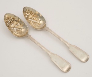 A pair of antique English sterling silver berry spoons made by Robert, James & Josiah Williams of Exeter, circa 1852, 22.5cm long, 170 grams total