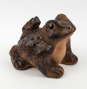 ARTIST UNKNOWN Australian pottery toad with baby, 17cm high, 23cm long