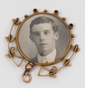 An antique Australian 9ct gold double-sided photo pendant, adorned with seed pearls, sapphires and a ruby, circa 1900, ​​​​​​​4cm high - 2
