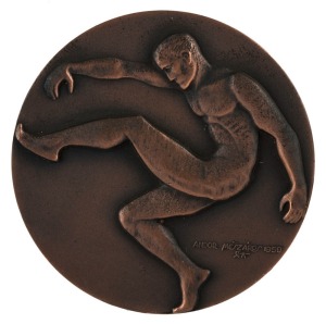 CARLTON: 1982 bronze premiership medal by Andor Meszaros (who also designed the 1956 Melbourne Olympics medals), with a footballer to the obverse, reverse showing the names of players in their positions, surrounded by 'Victorian Football League : Carlton 