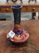 MOORCROFT&nbsp;"Poppy" pattern English pottery vase on blue ground, impressed "Moorcroft, Made In England", 16cm high - 4