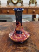 MOORCROFT&nbsp;"Poppy" pattern English pottery vase on blue ground, impressed "Moorcroft, Made In England", 16cm high - 6
