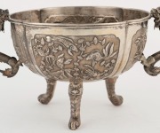 An antique Chinese export silver bowl with dragon handles, 19th century, seal mark to base, ​​​​​​​10cm high, 20.5cm wide, 276 grams - 4