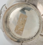 A Chinese export silver hot water pot and matching sugar basin with dragon decoration, 19th/20th century, seal mark to base of basin, 11.5cm and 17.5cm high, 716 grams total - 6