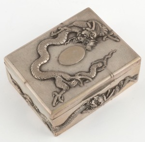 ZEE SUNG Chinese export silver box with dragon decoration, interior lined in cedar, early 20th century, stamped "ZEE SUNG, SILVER" with additional seal mark, 5cm high, 11cm wide, 9cm deep, 292 grams total including cedar lining