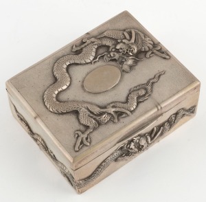 ZEE SUNG Chinese export silver box with dragon decoration, interior lined in cedar, early 20th century, ​​​​​​​stamped "ZEE SUNG, SILVER" with additional seal mark, 5cm high, 11cm wide, 9cm deep, 292 grams total including cedar lining