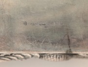ZEE SUNG Chinese export silver box with dragon decoration, interior lined in cedar, early 20th century, ​​​​​​​stamped "ZEE SUNG, SILVER" with additional seal mark, 5cm high, 11cm wide, 9cm deep, 292 grams total including cedar lining - 3