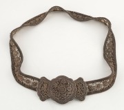 An antique Chinese Straits silver belt and buckle, 19th/20th century, ​​​​​​​79cm long, 320 grams