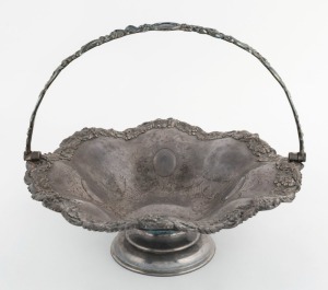 An English sterling silver basket with engraved decoration, made in Sheffield, 19th/20th century, ​​​​​​​25cm across the handles, 730 grams