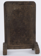 Shadbhuja Mahakala Tibetan carved stone table screen, reverse adorned with verse, 19th/20th century, ​24cm high - 2