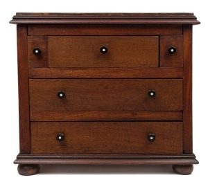 An antique English mahogany apprentice chest with turned ebony handles inlaid with bone, 19th century, ​​​​​​​32cm high, 38cm wide, 24cm deep