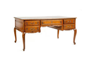 French Louis XV style oak parquetry desk. Height 78cm, width 150cm, depth 100cm