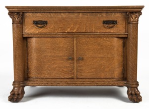 An antique American oak cabinet, early 20th century, 72cm high, 101cm wide, 56cm deep