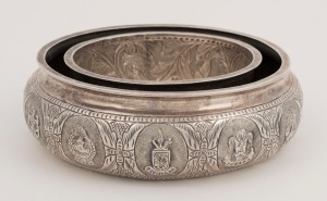 A Chinese Straits silver circular flower trough with engraved decoration, 20th century, 4.5cm high, 15cm diameter, 186 grams